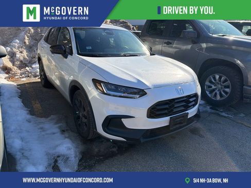 Used 2023 Honda HR-V Sport image 4