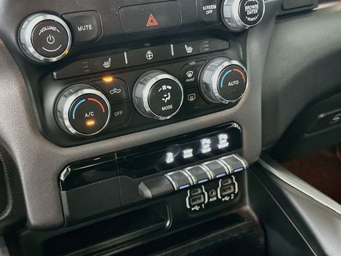 Used 2022 RAM 1500 Big Horn AWD/4WD image 22