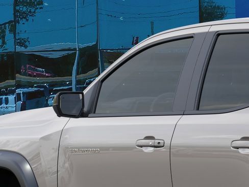 New 2026 Chevrolet Colorado ZR2 w/ Technology Package AWD/4WD image 36