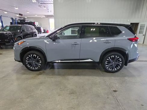 Used 2024 Nissan Rogue Platinum w/ Platinum Premium Package AWD/4WD image 5