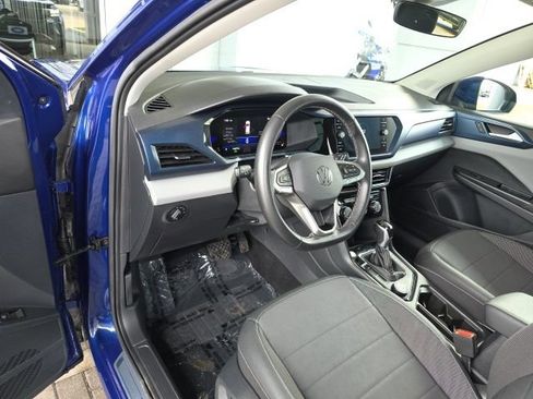 Used 2023 Volkswagen Taos SE w/ Panoramic Sunroof Package AWD/4WD image 21