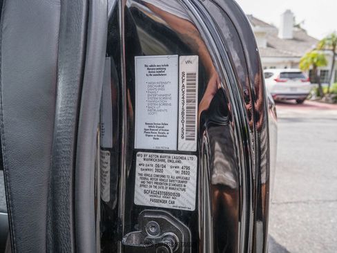 Used 2005 Aston Martin Vanquish S image 28