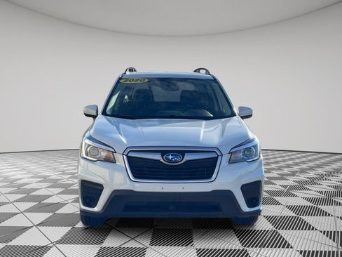 Used 2020 Subaru Forester Premium image 14