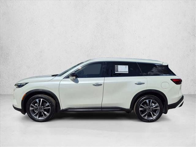Used 2023 INFINITI QX60 Luxe w/ Vision Package FWD image 9