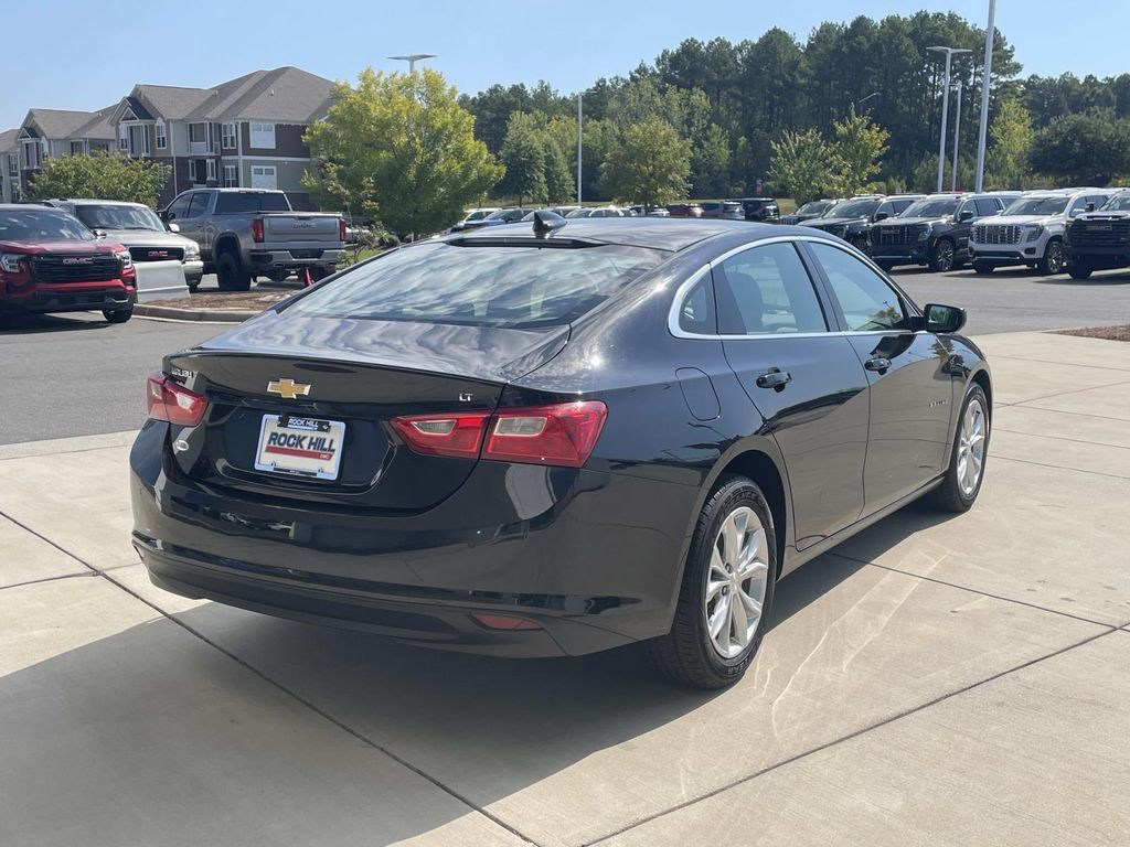 Used 2025 Chevrolet Malibu LT FWD image 6