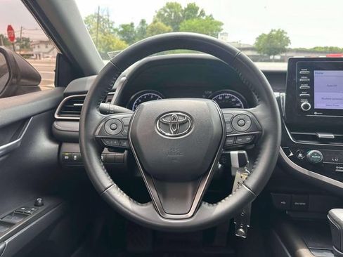 Used 2023 Toyota Camry SE AWD/4WD image 13