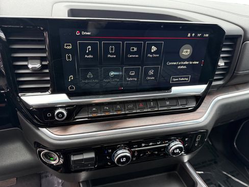 Used 2022 GMC Sierra 1500 SLT w/ SLT Premium Plus Package image 12