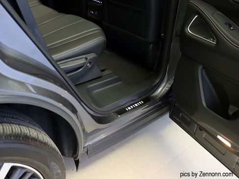 Used 2023 INFINITI QX60 Sensory w/ Cargo Package image 32