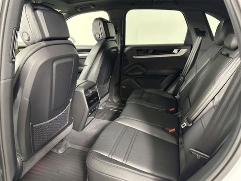 New 2026 Porsche Cayenne image 26