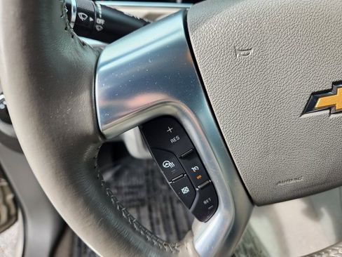 Used 2017 Chevrolet Traverse Premier image 21