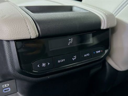 Certified 2025 Toyota Grand Highlander FWD image 26