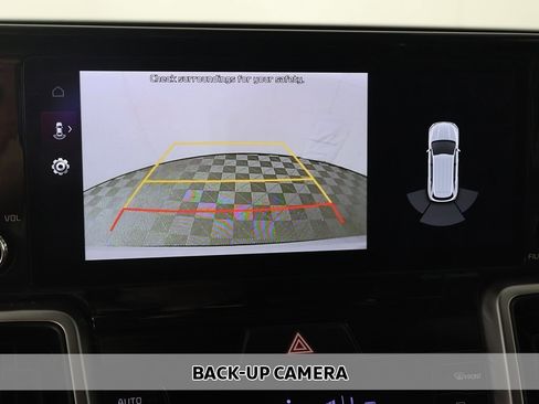 Used 2023 Kia Sorento S w/ Panoramic Sunroof Package image 7