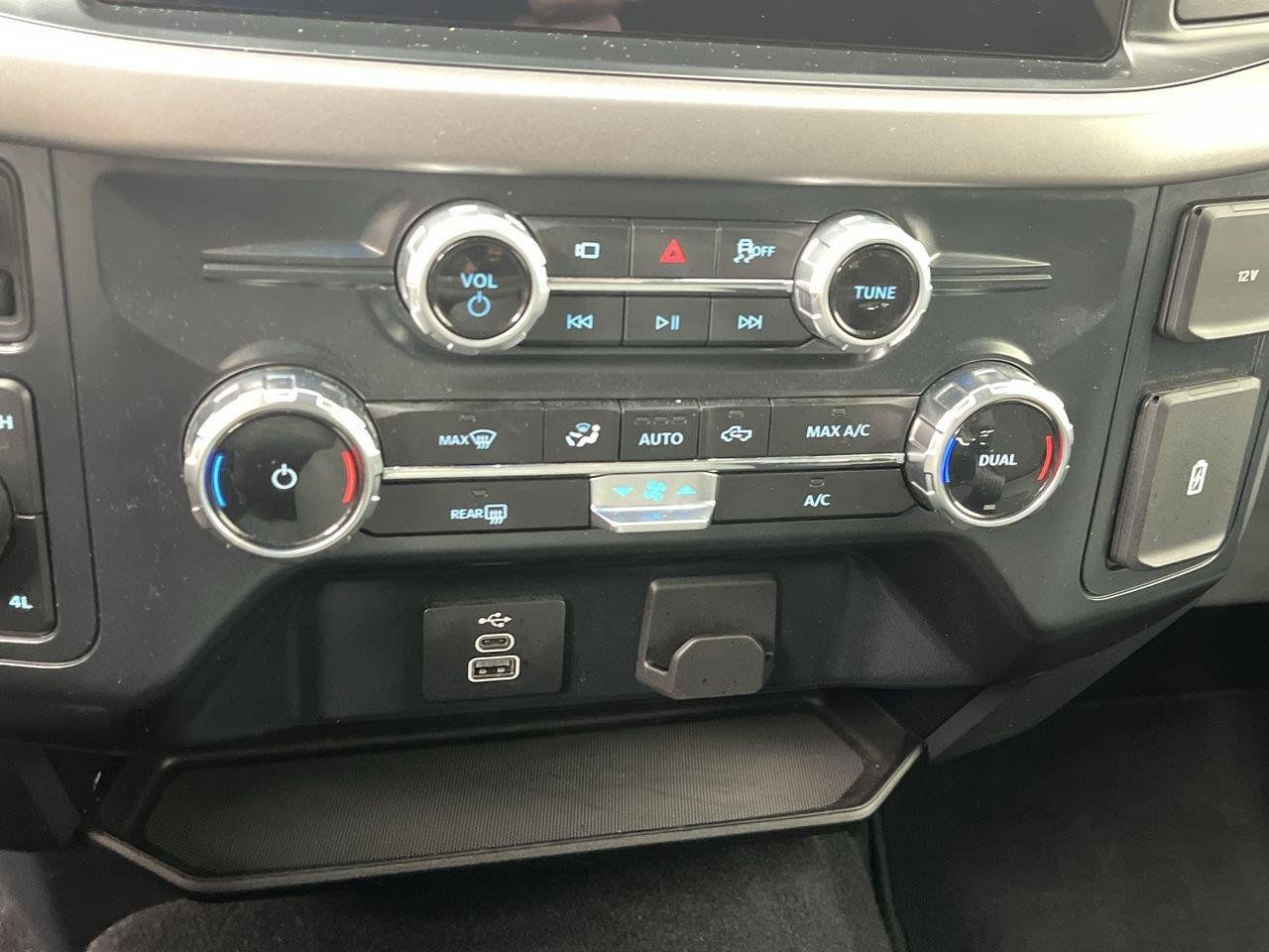 Certified 2025 Ford F150 XLT w/ Equipment Group 301A Standard AWD/4WD image 19