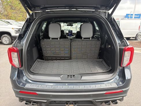 Used 2023 Ford Explorer ST w/ Equipment Group 401A AWD/4WD image 34