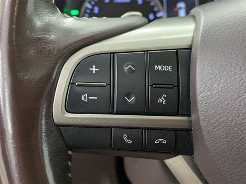 Used 2020 Lexus RX 350L FWD w/ Premium Package image 20