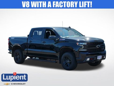 Used 2022 Chevrolet Silverado 1500 LT Trail Boss w/ Convenience Package II AWD/4WD image 1