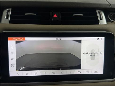 Used 2018 Land Rover Range Rover Sport HSE image 23