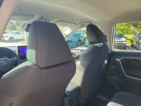 Certified 2025 Toyota RAV4 LE FWD image 15