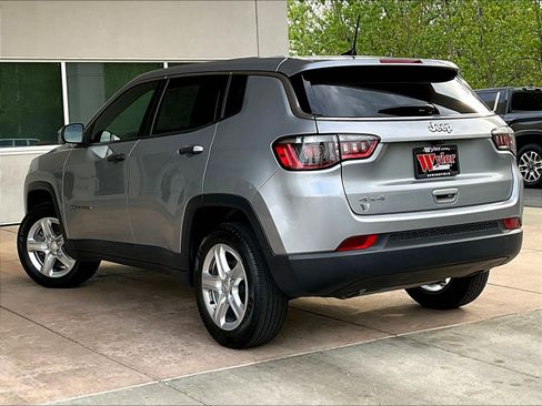 Used 2023 Jeep Compass Sport AWD/4WD image 4