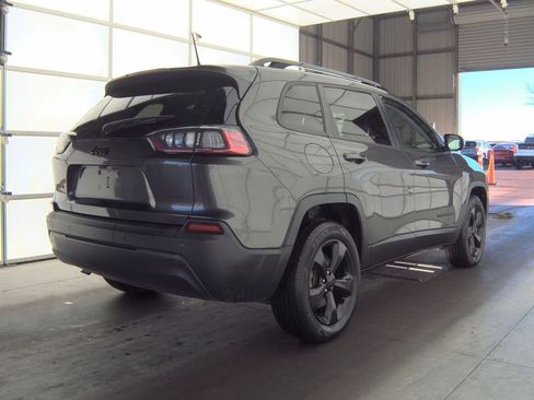 Used 2019 Jeep Cherokee Latitude Plus image 8