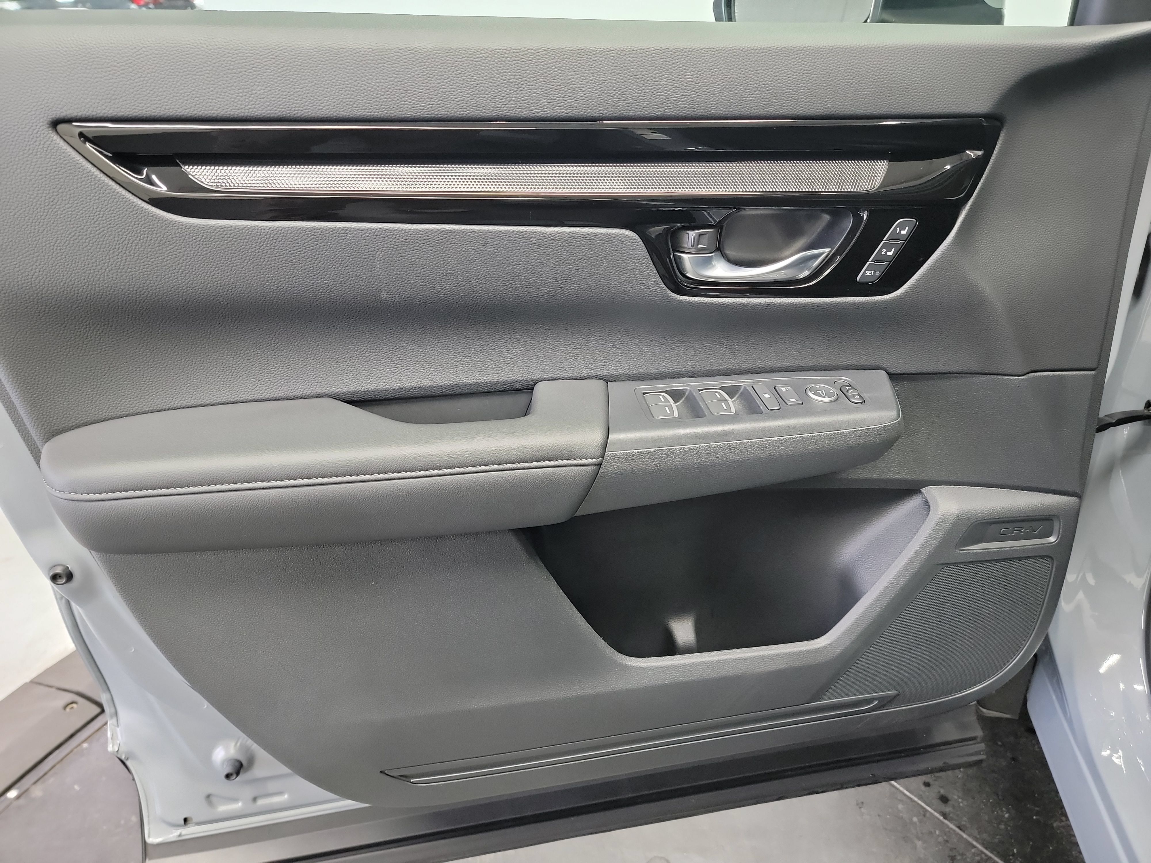 Used 2026 Honda CR-V EX-L image 13