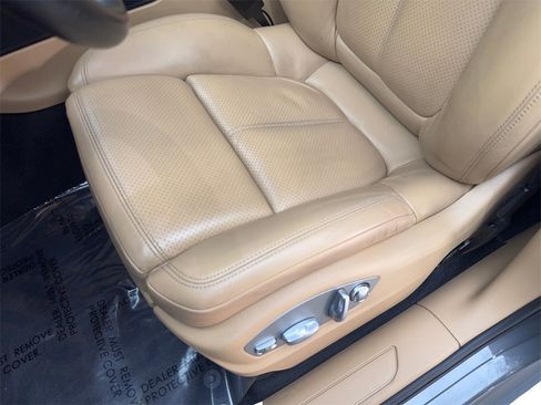 Used 2018 Porsche Macan image 27