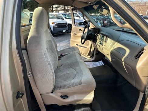 Used 2000 Ford F150 XLT image 26
