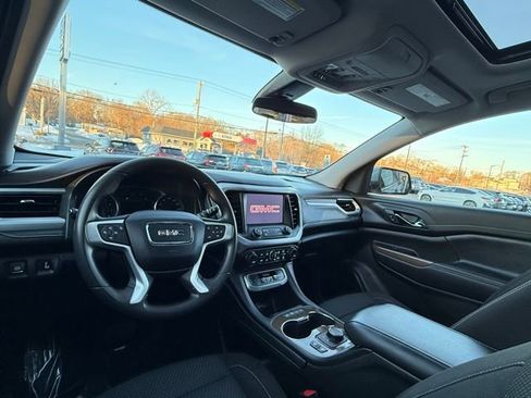 Used 2023 GMC Acadia SLE w/ Driver Convenience Package image 21