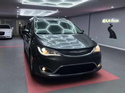 Used 2017 Chrysler Pacifica Touring-L