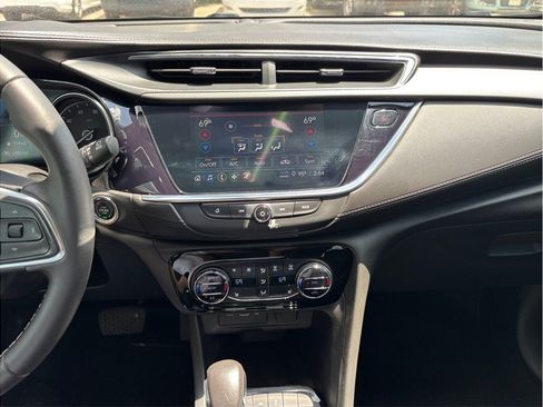 Used 2021 Buick Encore GX Select w/ Sport Touring Package FWD image 11