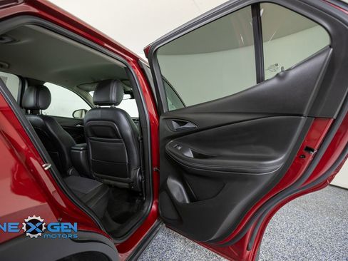 Used 2021 Buick Encore GX Select FWD image 35