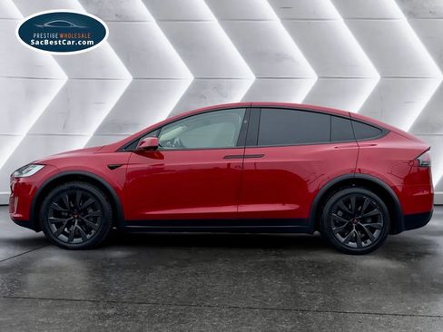 Used 2017 Tesla Model X 75D image 8