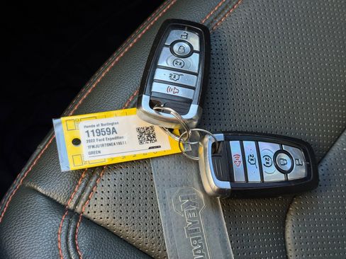 Used 2022 Ford Expedition Timberline image 12