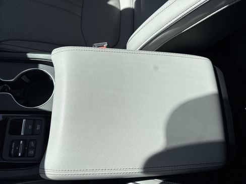 Certified 2024 Honda Pilot Elite image 31