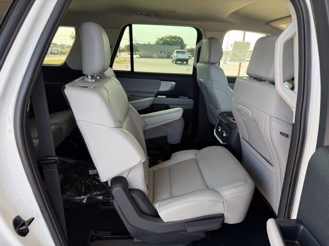 New 2027 Ford Expedition Max Active RWD image 10