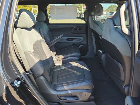 New 2027 Kia Telluride AWD image 13