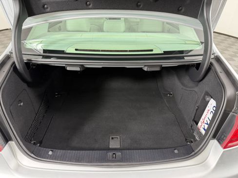 Used 2014 Mercedes-Benz E 350 Sedan image 14