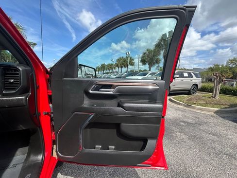 Used 2025 Chevrolet Silverado 1500 LT image 25