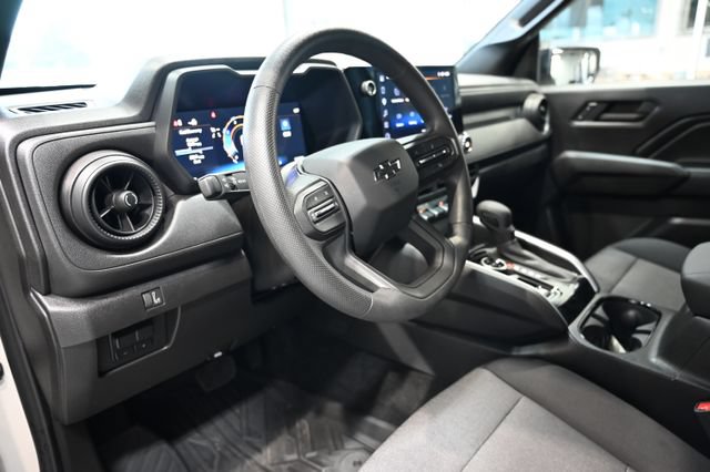 Used 2026 Chevrolet Colorado Trail Boss AWD/4WD image 23