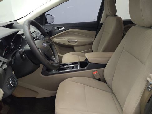Used 2018 Ford Escape SE FWD image 17