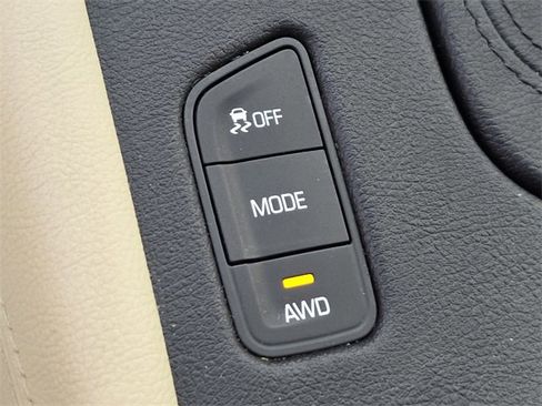 Used 2019 Cadillac XT5 AWD image 25