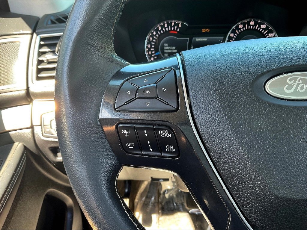 Used 2017 Ford Explorer Platinum AWD/4WD image 11