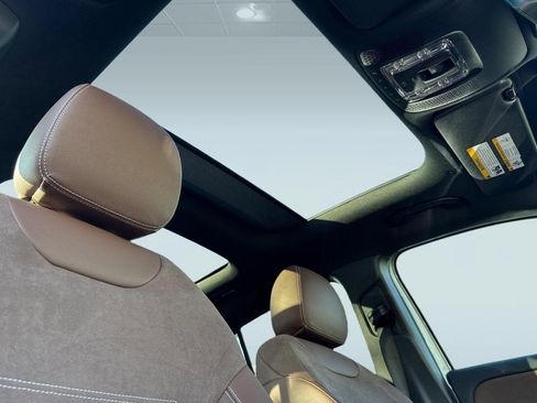 New 2026 Mercedes-Benz GLA 35 AMG 4MATIC image 13