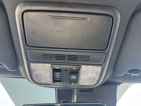 Used 2025 Honda Passport TrailSport image 33