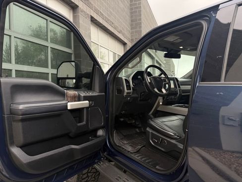 Used 2019 Ford F250 Lariat w/ Lariat Value Package AWD/4WD image 33