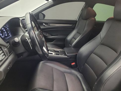 Used 2018 Honda Accord Sport image 17