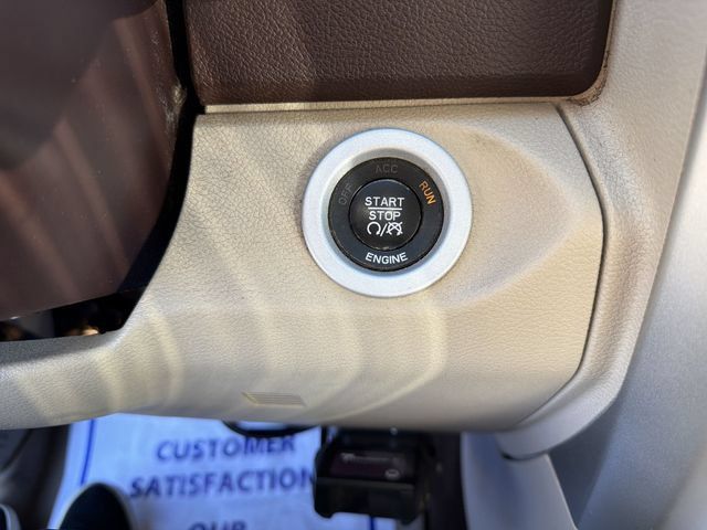 Used 2016 RAM 1500 Laramie w/ Convenience Group AWD/4WD image 17