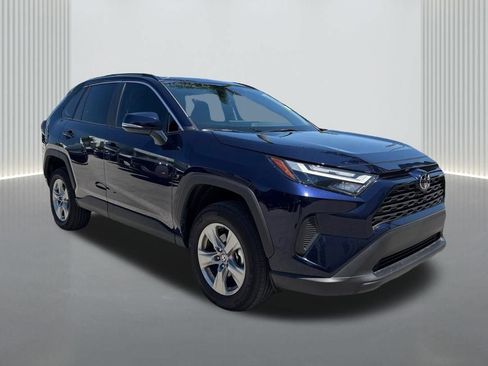 Used 2025 Toyota RAV4 XLE w/ Convenience Package FWD image 3