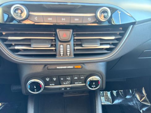 Used 2025 Ford Escape Active image 19