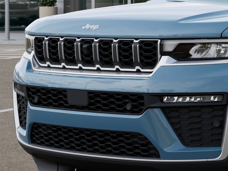 New 2026 Jeep Grand Cherokee Limited w/ Luxury Tech Group II AWD/4WD image 11